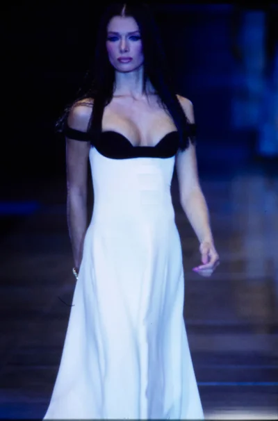 Look 11